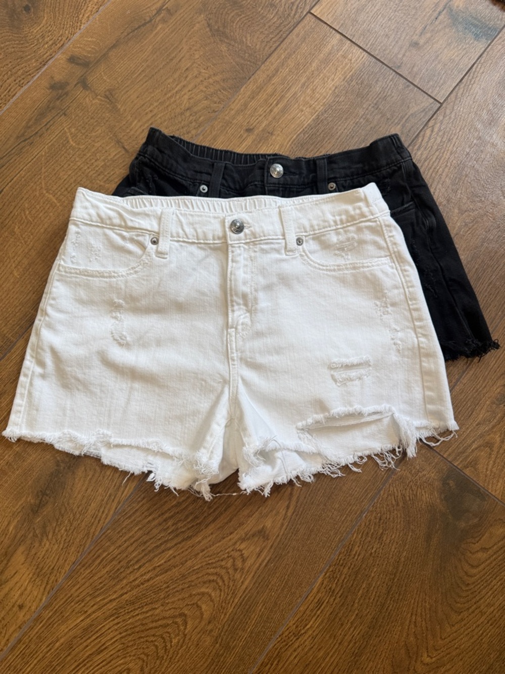 Aerie Women’s Distressed Frayed Hem Shorts - Black and White Size- Small - Picture 3 of 8